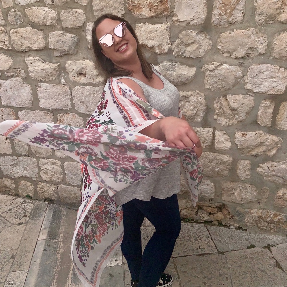Meet your Posher, Andrea